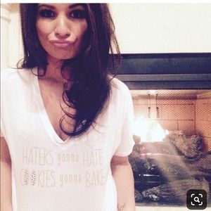 ASO: SYDNEY RAE BASS- Pretty Rebels tee